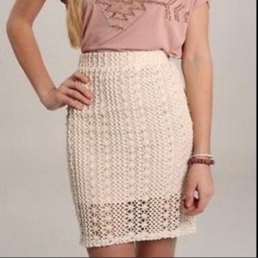 Free People NEVER WORN knee length skirt. Size 8